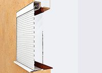 По уровню проема